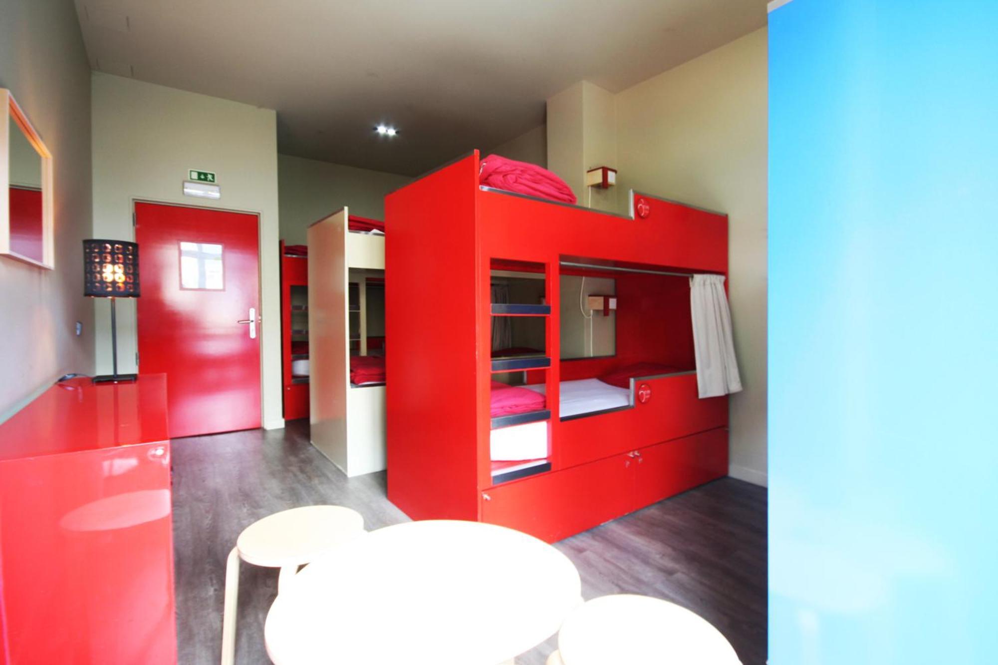 Hostal Pilot Design & Bar