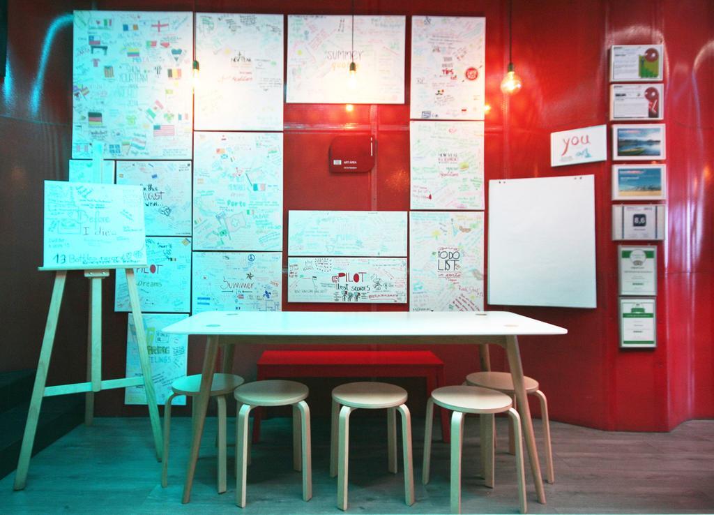 Pilot Design & Bar Hostel Porto